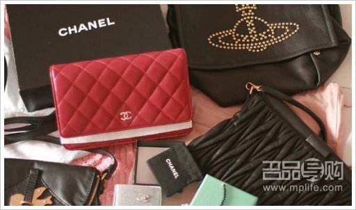 去香港只买大牌包LV CHANEL