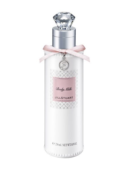 Jill Stuart 推出全新「Relax 纯白花漾」身体保养系列