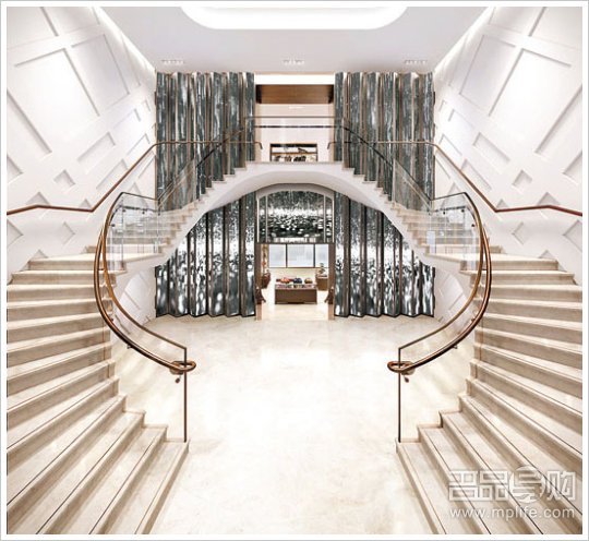 Burberry香港旗舰店单品报价