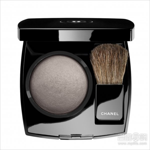 Chanel型格限量彩妆系列到港