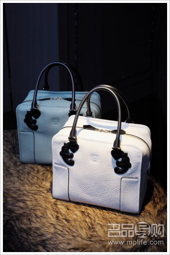 LOEWE新手袋Barroco香港预览