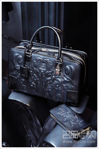 LOEWE新手袋Barroco香港预览