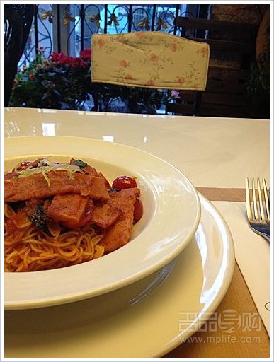 湾仔秘密花园Cafe Eos Club