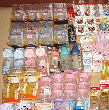 香港晒货：别人晒金 我晒母婴用品