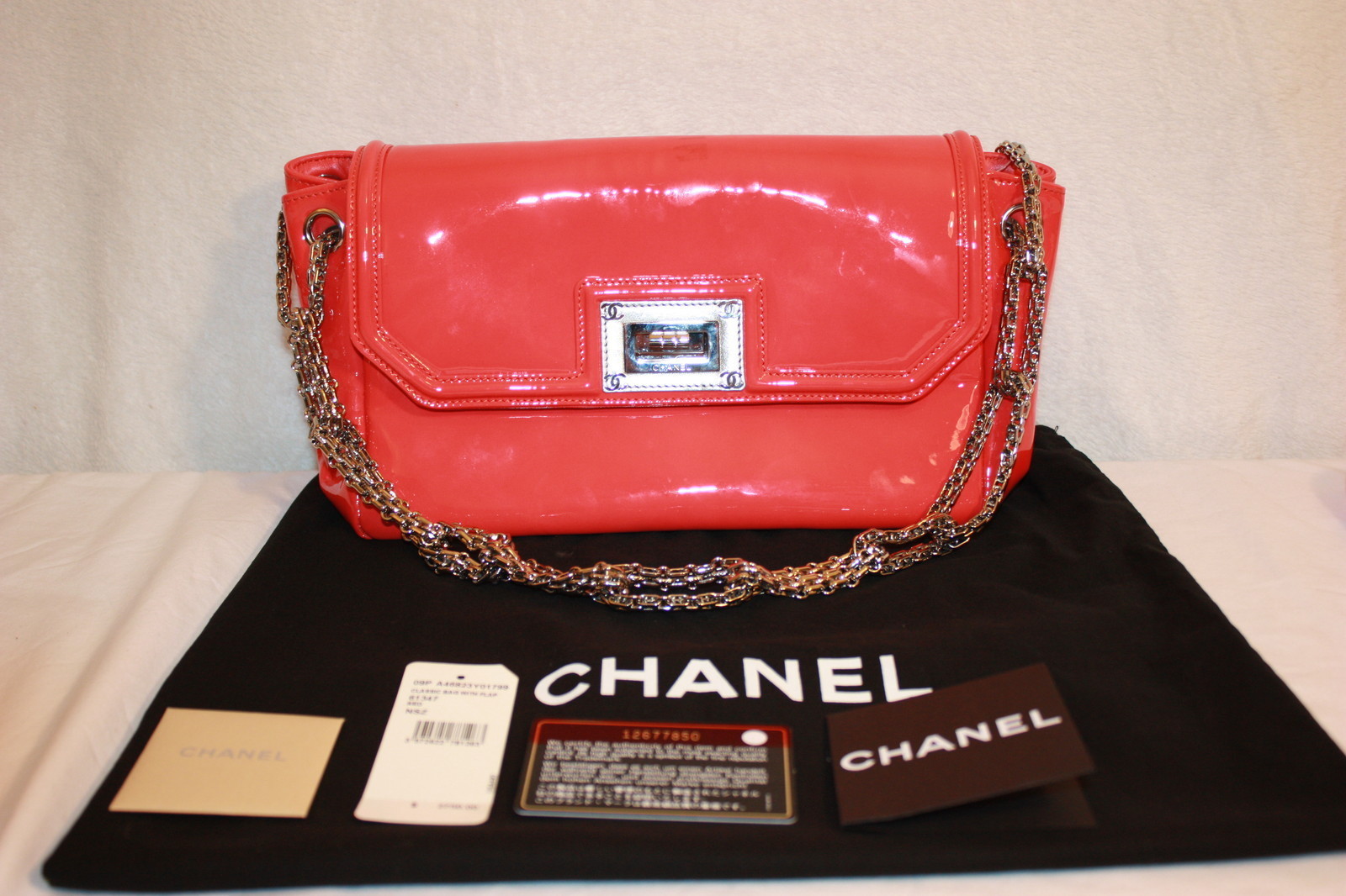 香港代购 正品 Chanel 珊瑚红色漆皮包包女式中