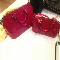 香港代购意大利马天尼\/ALVIERO MARTINI地图