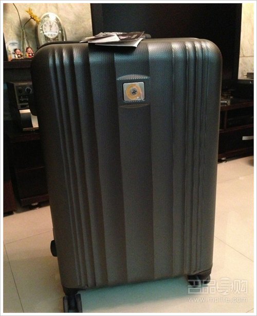 台湾周年庆后10月战香港购物　收GAP+too cool for school等