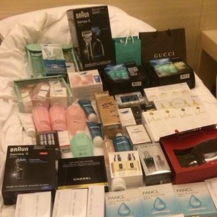 香港晒货：购蒂凡尼周大福妆品含价