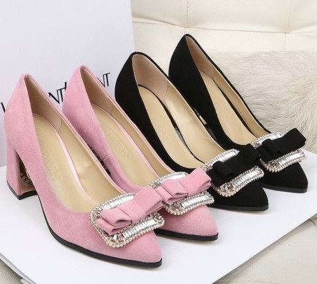 亚力山大麦昆2014春季新款女鞋 真皮尖头水钻