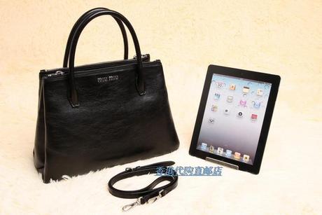 香港代购 2014年新款折扣Miumiu 小牛皮手提袋