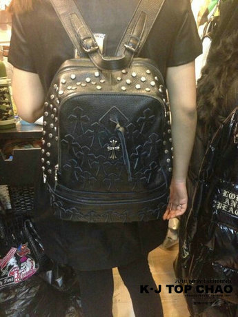 香港代购潮酷克罗心铆钉朋克学生双肩包牛皮