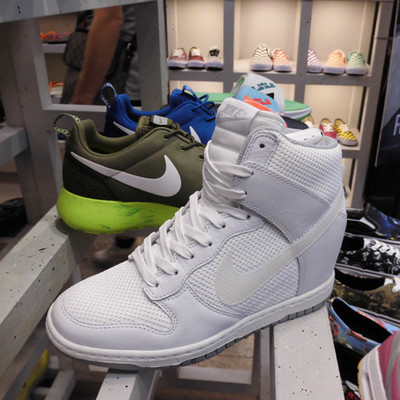 Nike耐克香港专柜正品代购14年6月女子DUNK