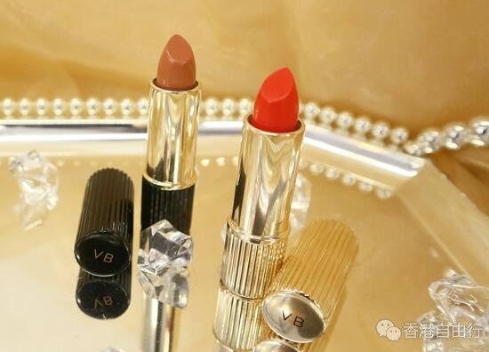 香港化妆品评测：就是名模的顏色！Victoria Beckham x Estée Lauder限量唇膏