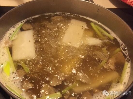 香港美食推介：一个月吃三顿火锅也算真爱了吧（厚切牛肉、虾滑）