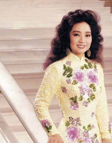 揭<em>90年代</em>香港<em>女歌手</em>现状:出柜 罹癌 留书自杀 