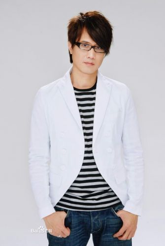 图集:钱小豪钱嘉乐齐豫<em>齐秦</em> 盘点娱乐圈中<em>兄弟</em>